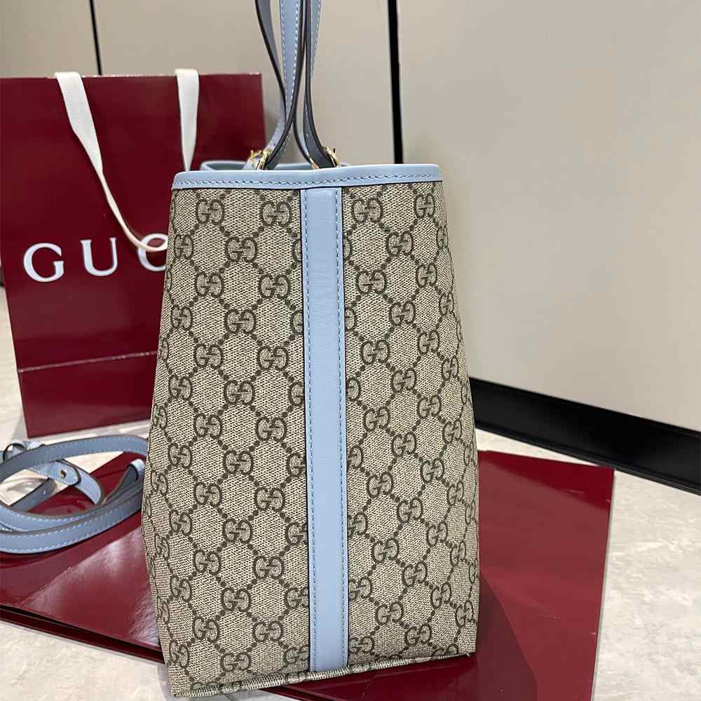 GG Emblem large tote bag