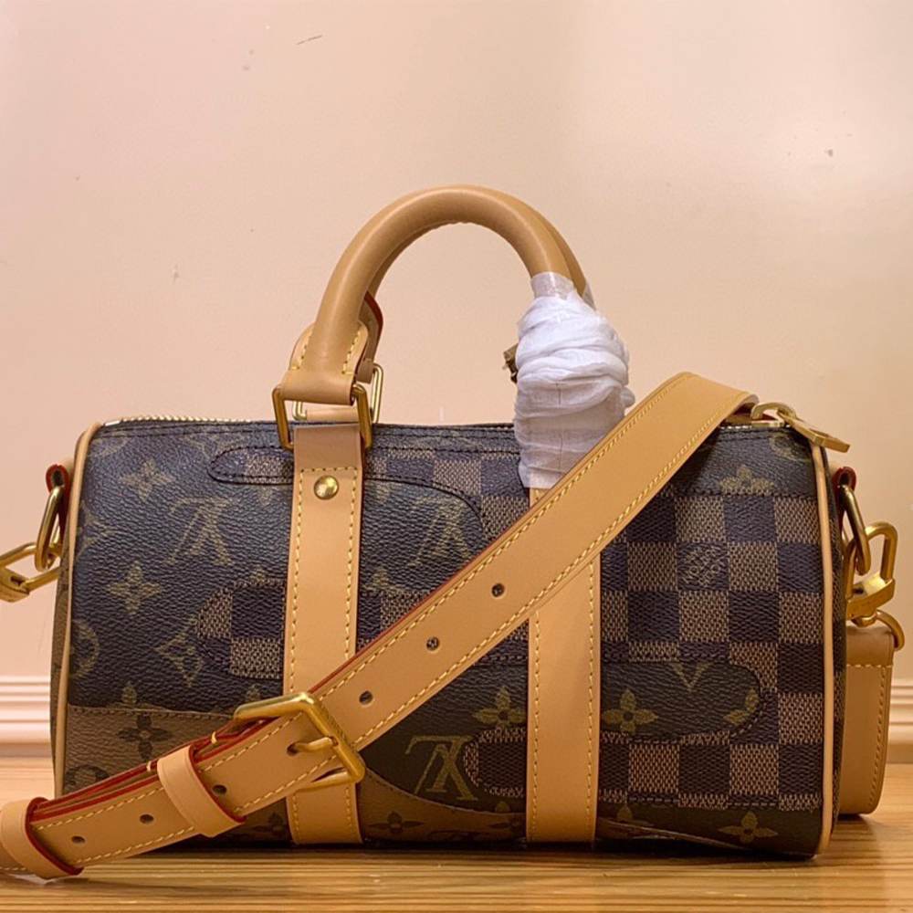 LV Keepall Bandoulière 25