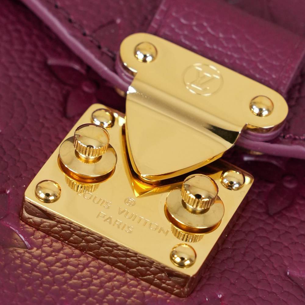 LV Pochette Métis
