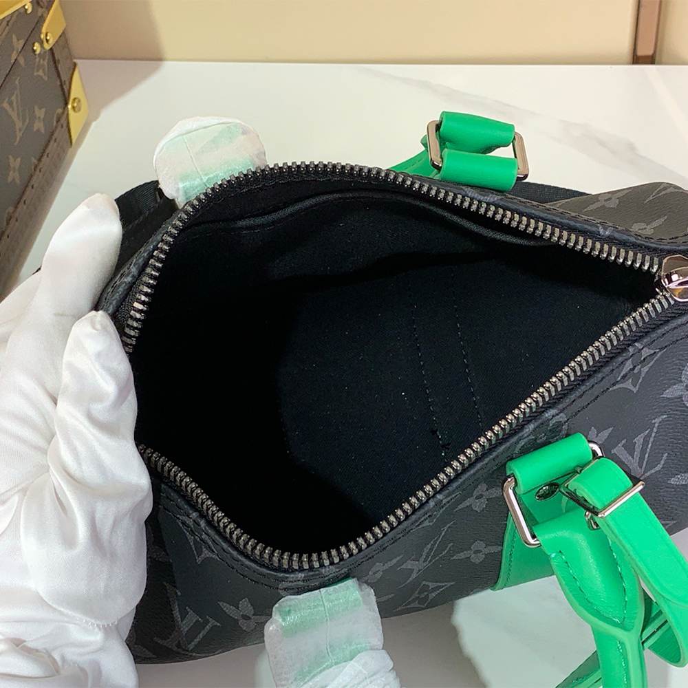 LV Keepall Bandoulière 25