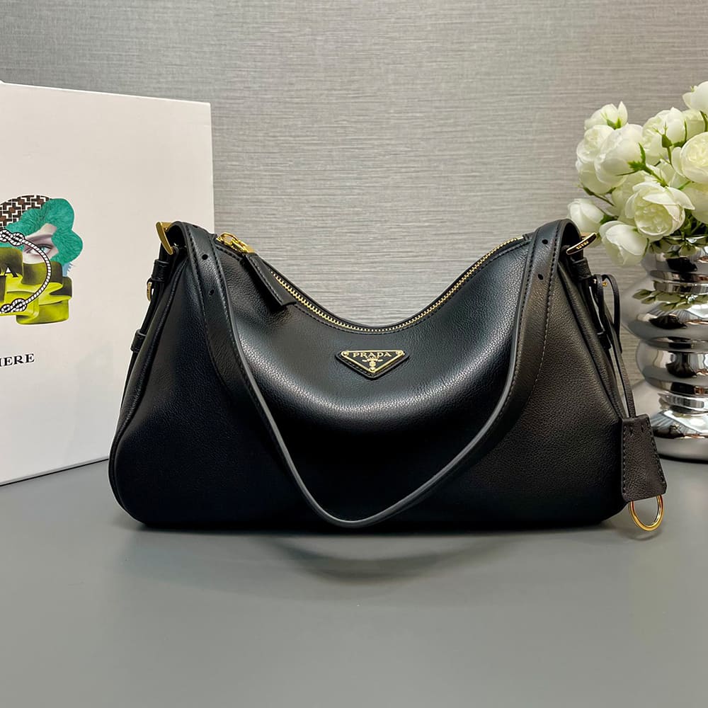 Pra*a Aimee medium leather shoulder bag