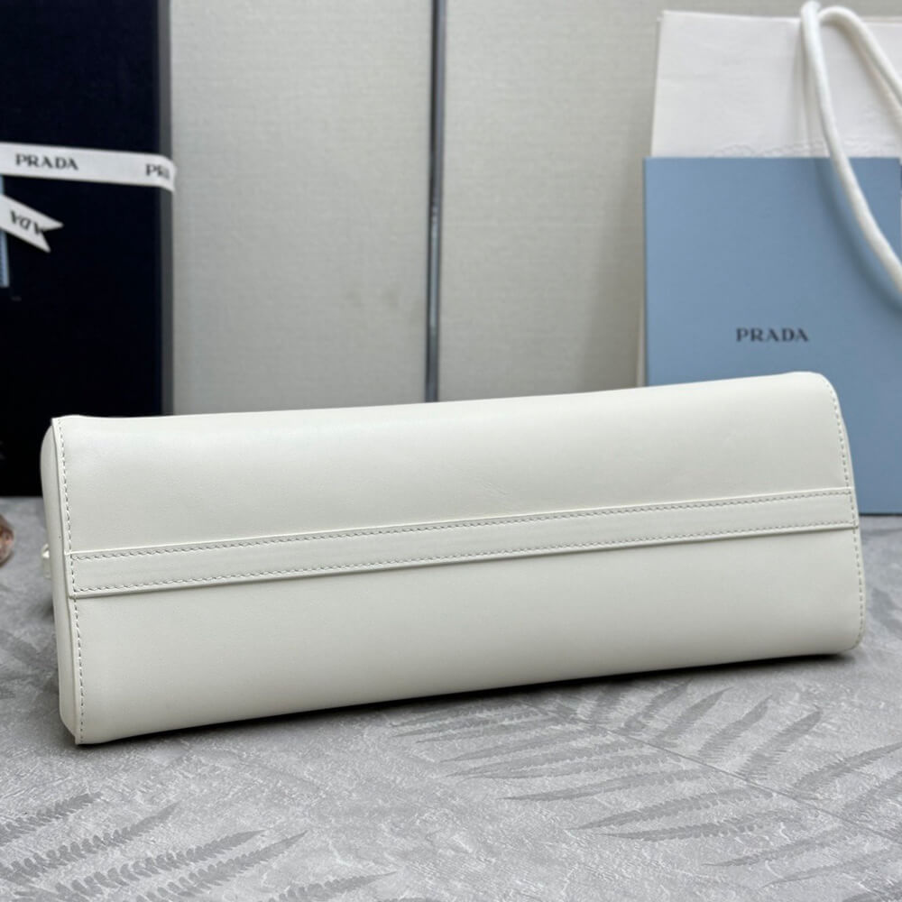 Pra*a Enchaine medium leather bag(HIGH-END GRADE)