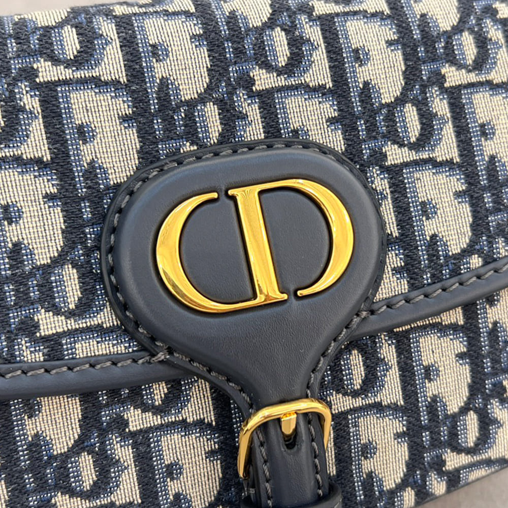 D10r Bobby East-West Bag