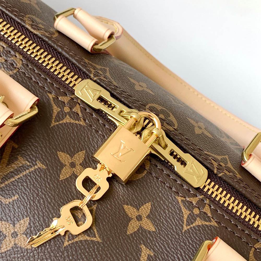 LV Keepall Bandoulière 50