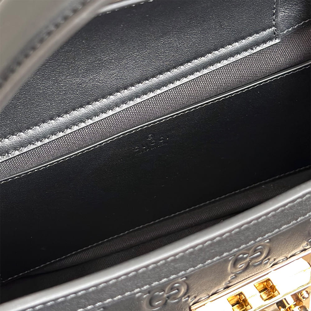 Gvc*1 Padlock medium top handle bag