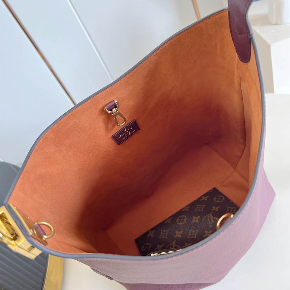 LV Low Key Hobo MM(HIGH-END GRADE)