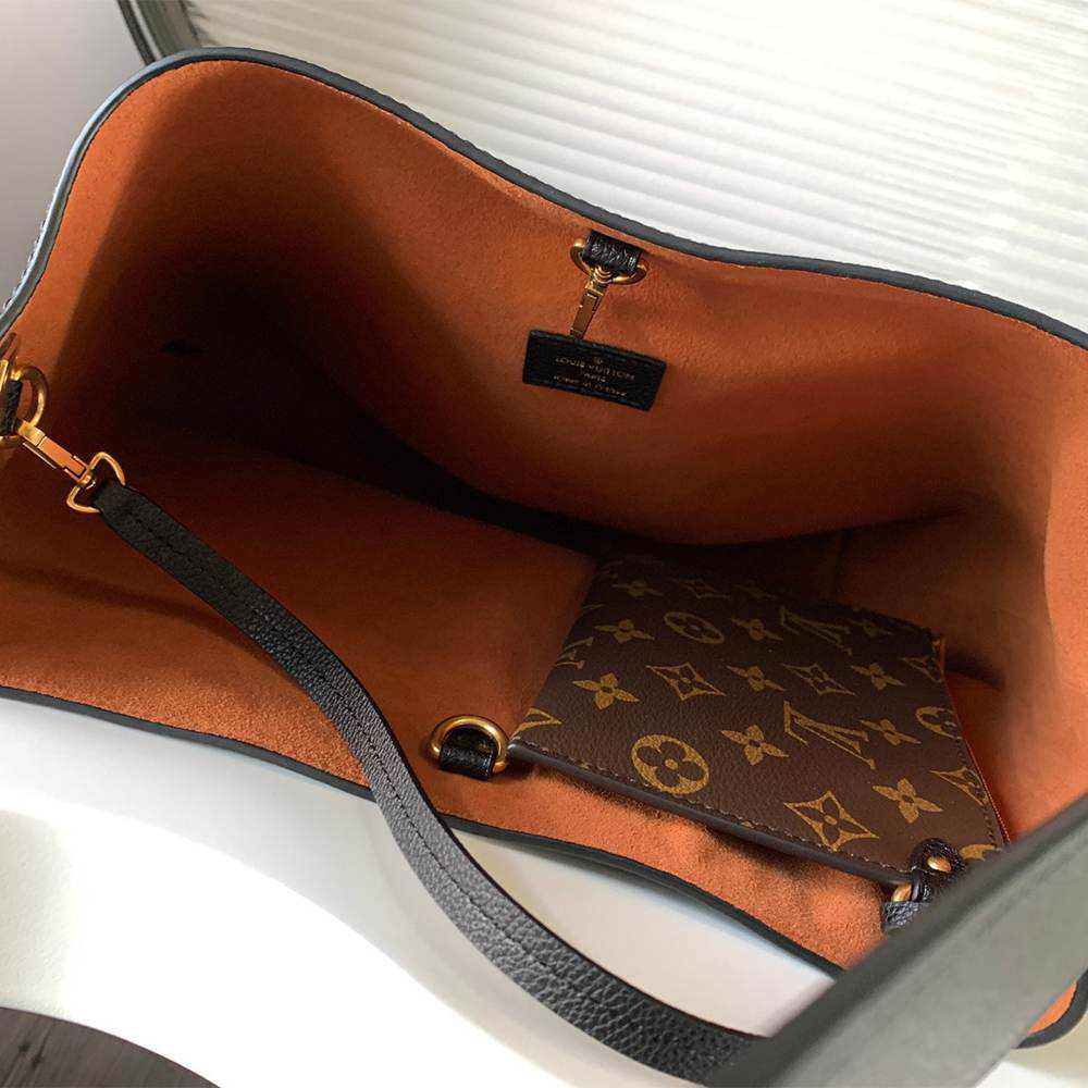 LV Low Key Hobo PM