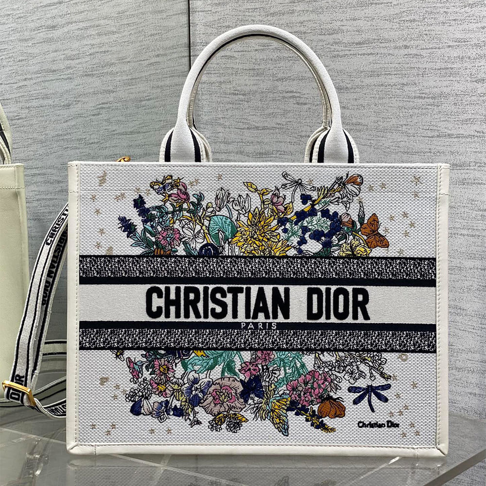 D10r Lucky Medium D10r Book Tote