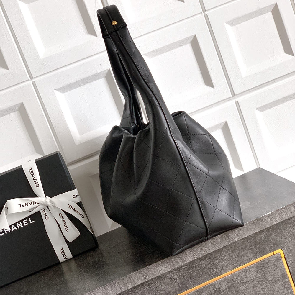 Ch**el LARGE HOBO BAG (HIGH-END GRADE)