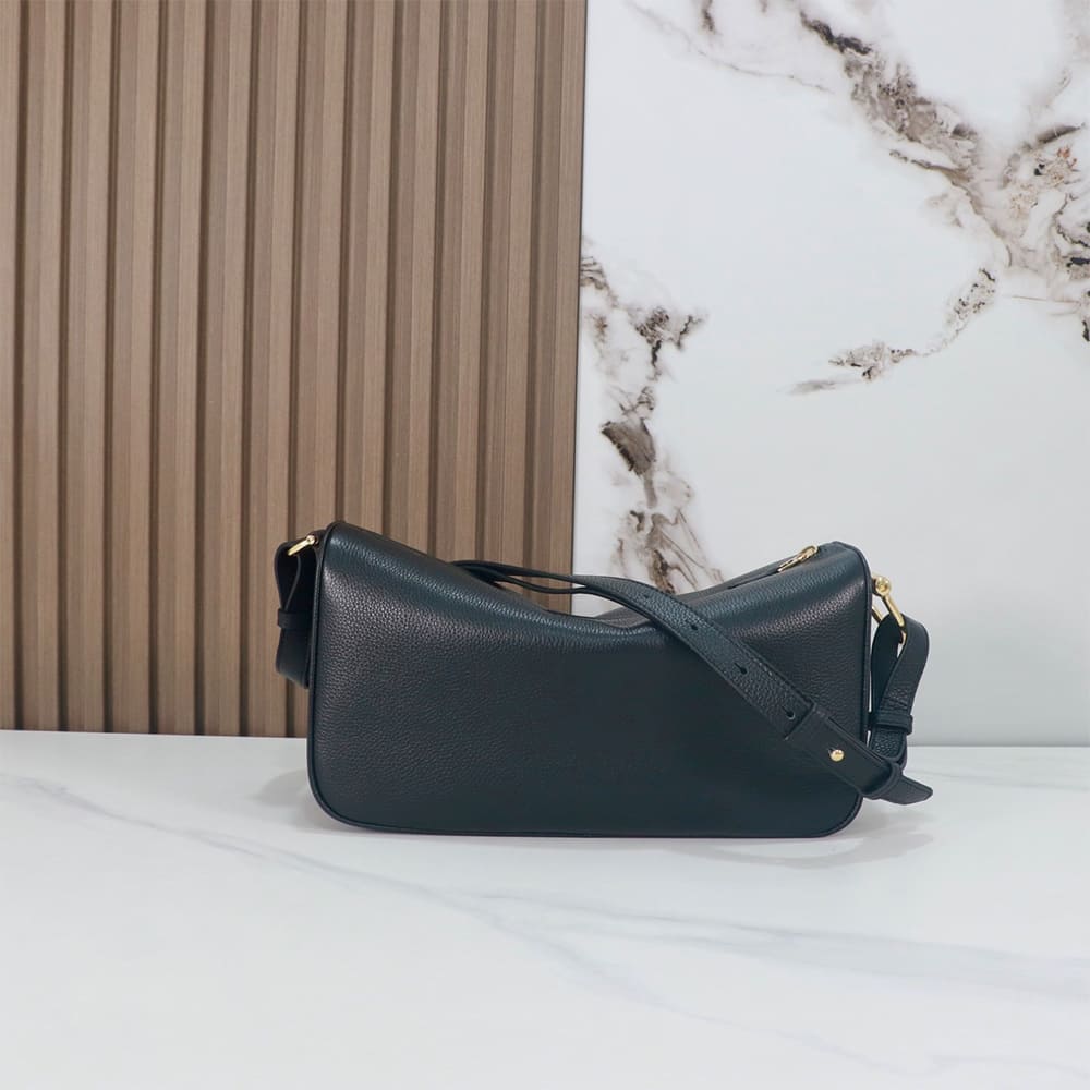 Gvc*1 Half Horsebit medium shoulder bag