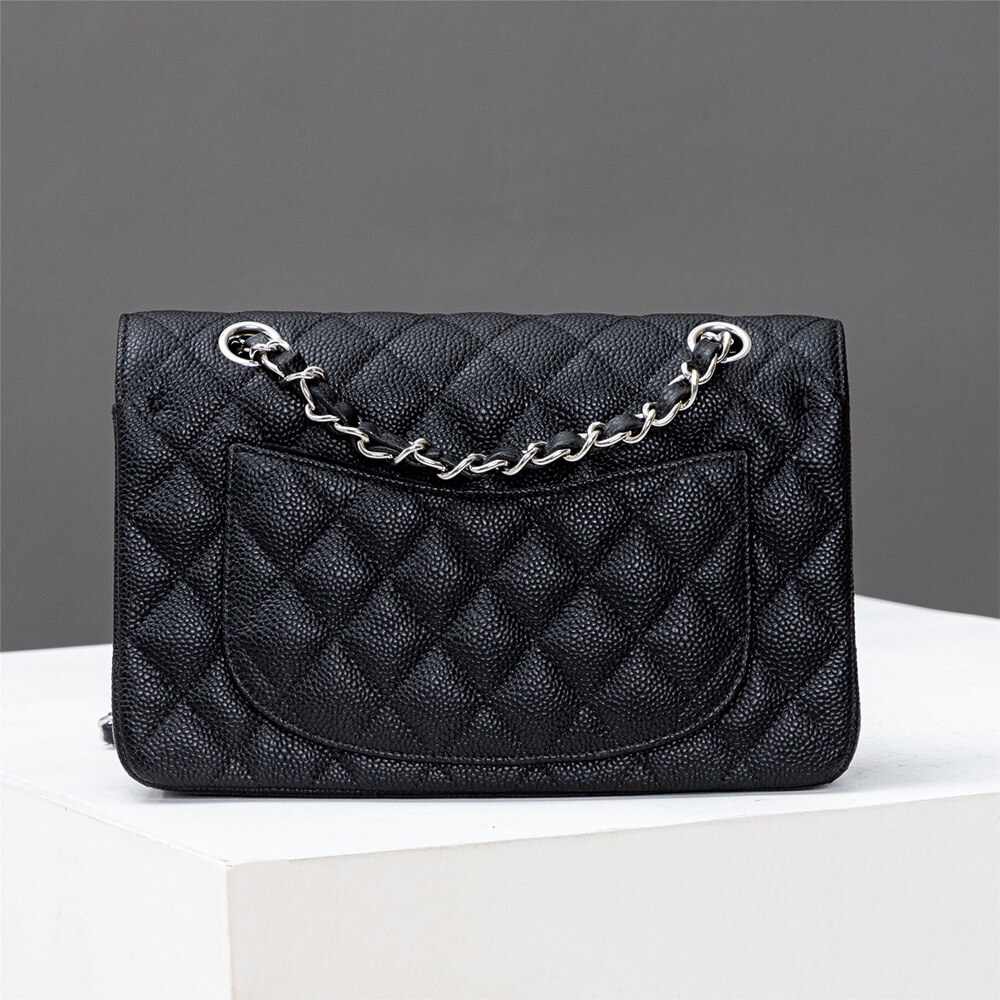 Ch**el SMALL CLASSIC HANDBAG(TAX-FREE Grade)