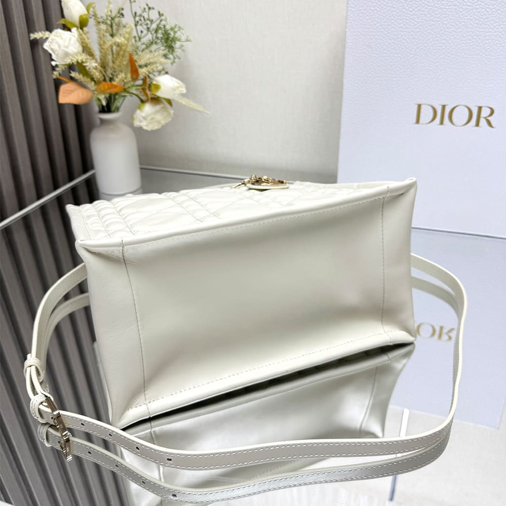D10r Small D10r Book Tote