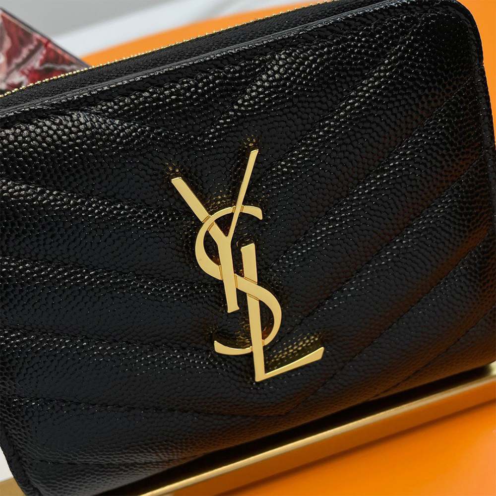 Y51 CASSANDRE MATELASSÉ compact zip around wallet in grain de poudre leather