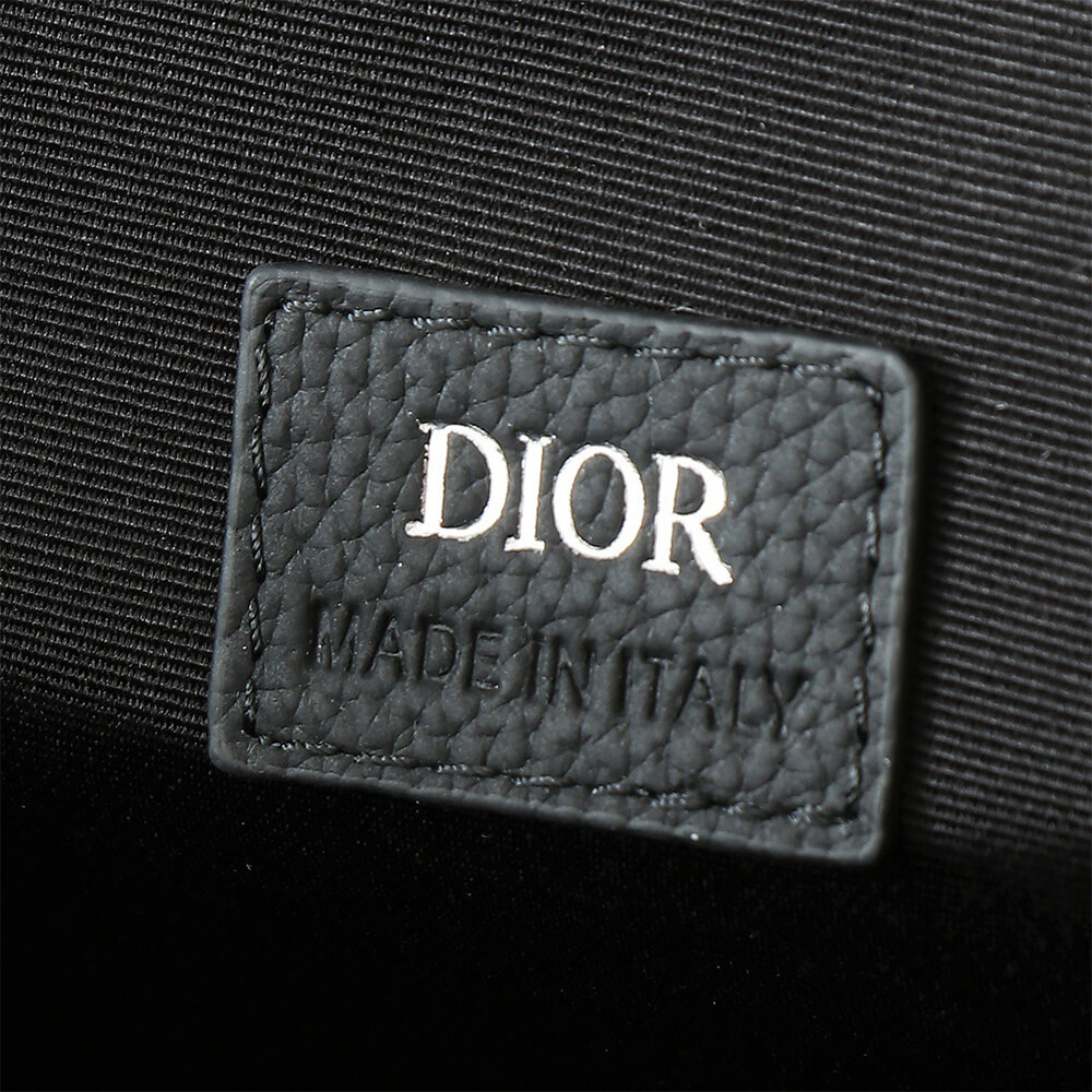 D10r Large East-West Tote Bag