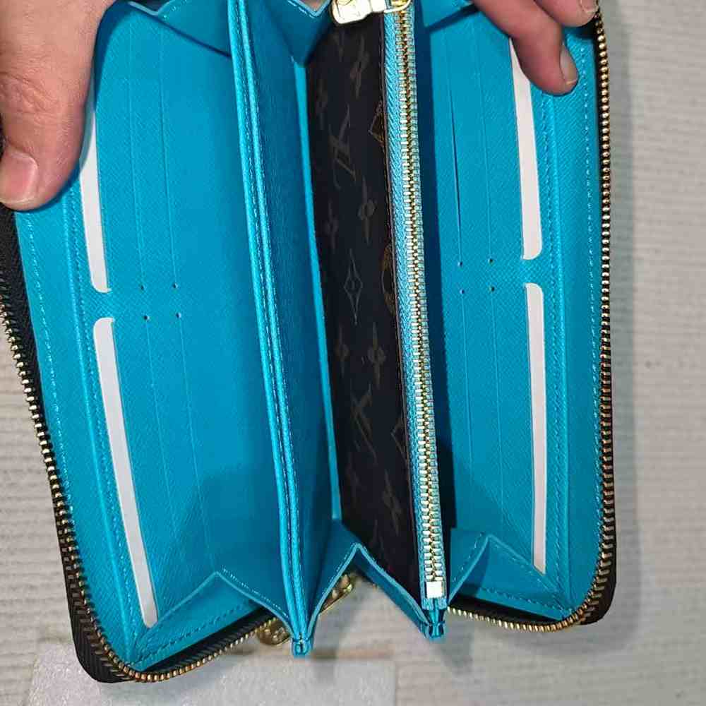 LV Zippy Wallet(HIGH-END GRADE)