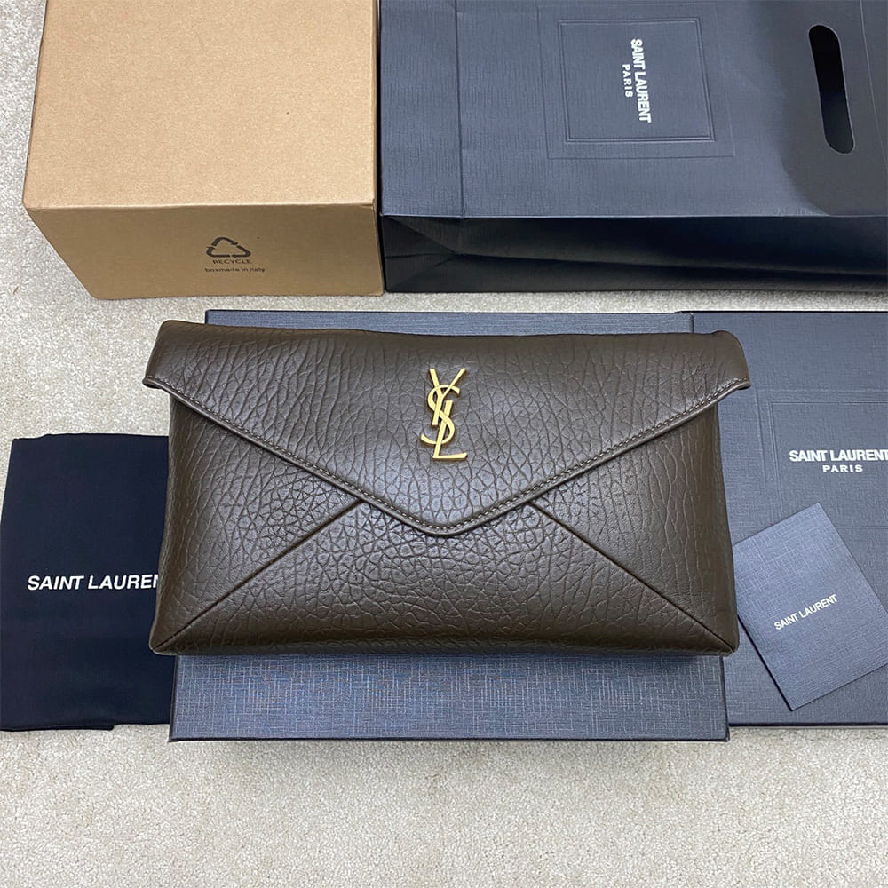 Y51 CASSANDRE large envelope pouch in lambskin