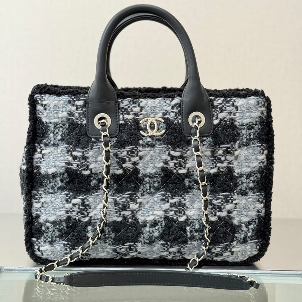 Ch**el SMALL SHOPPING BAG(HIGH-END GRADE)