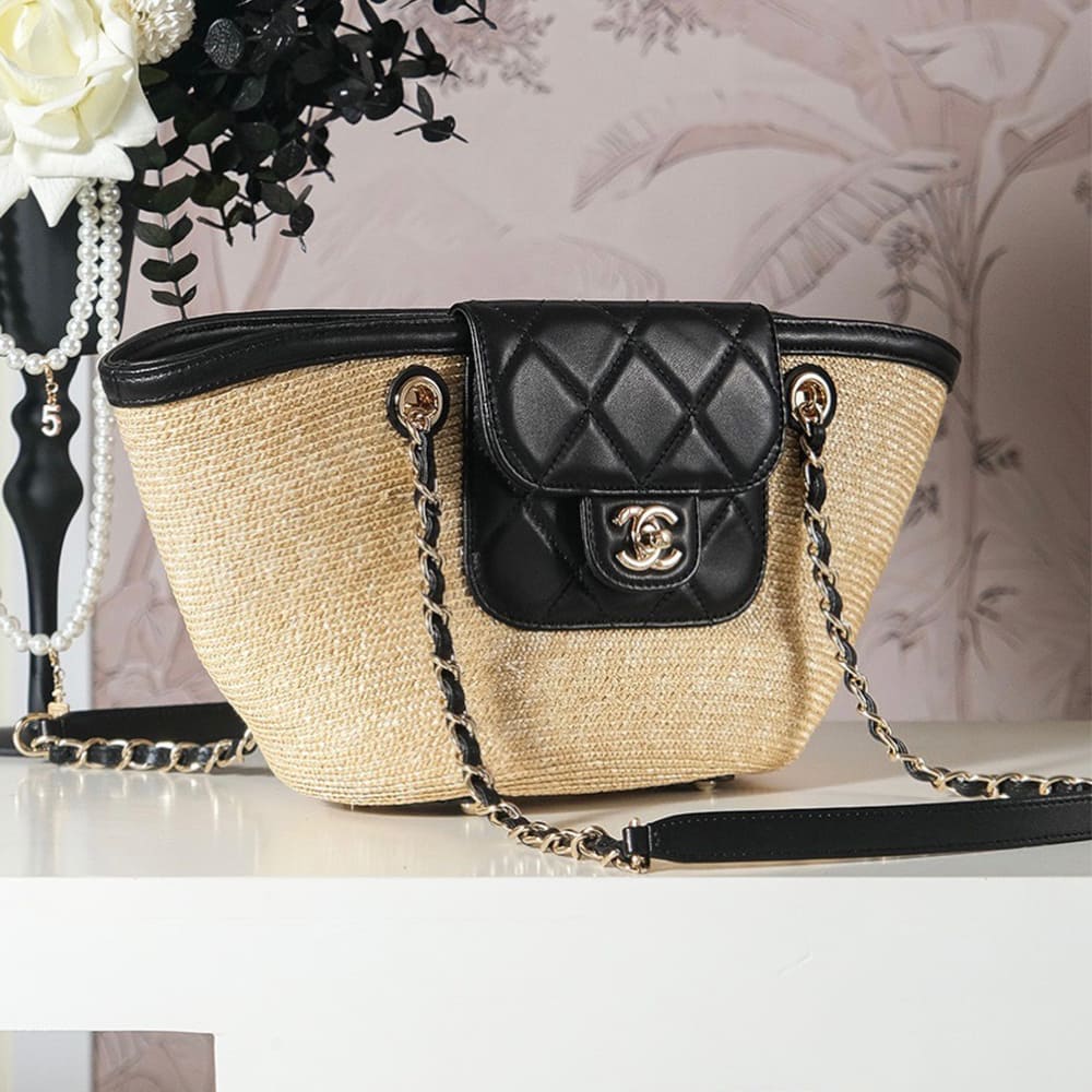 Ch**el SMALL SHOPPING BAG(HIGH-END GRADE)