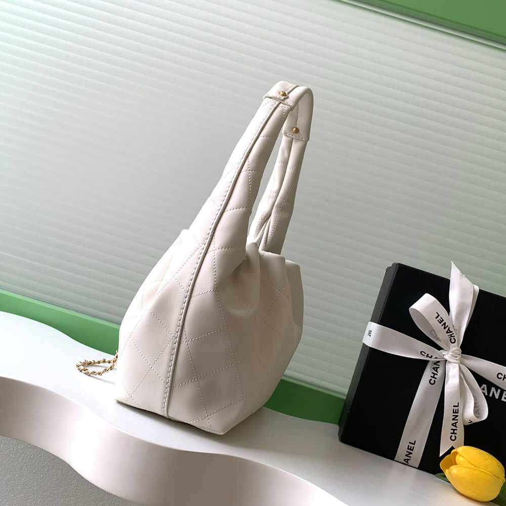 Ch**el HOBO HANDBAG(HIGH-END GRADE)