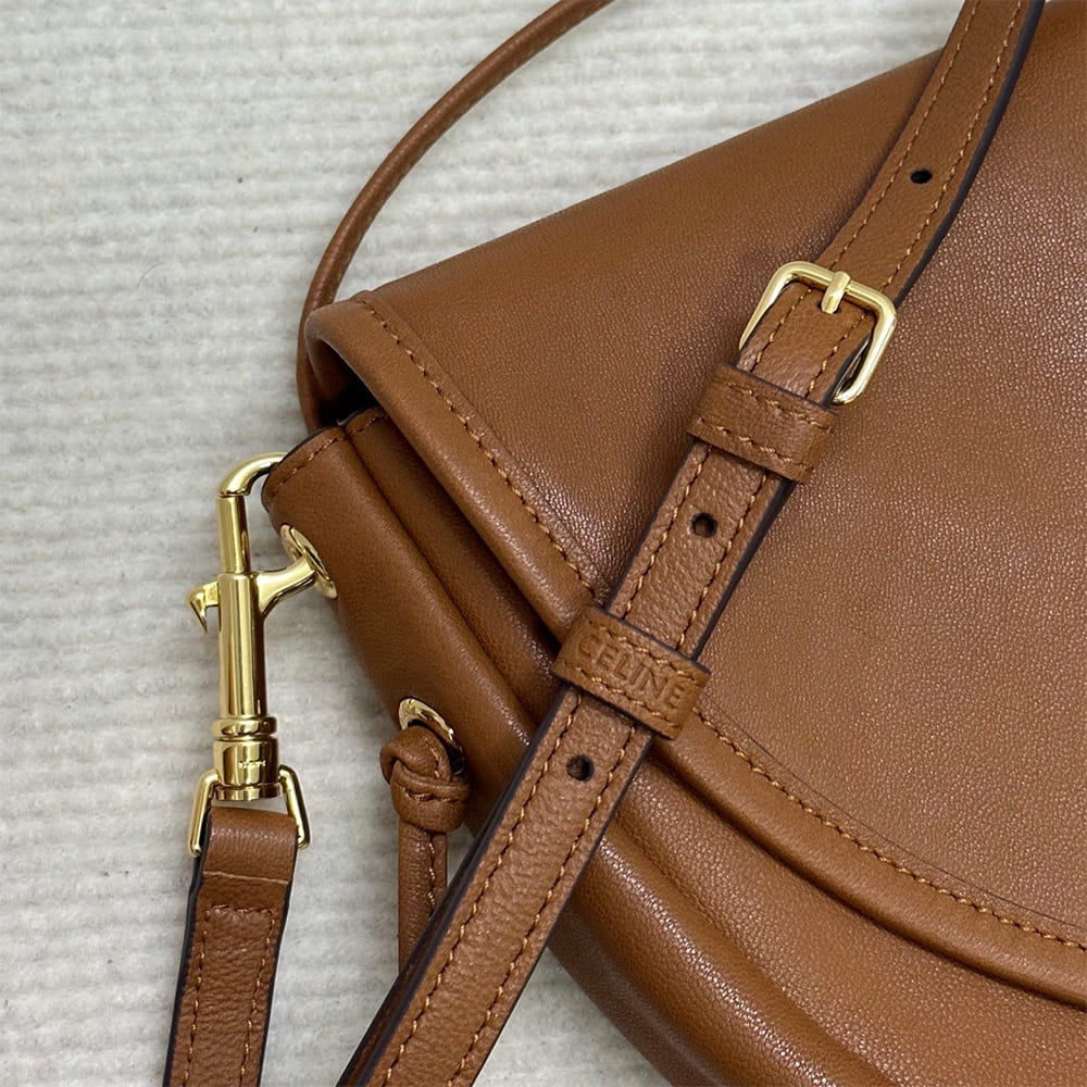 Ce1i*e HALFMOON SOFT TRIOMPHE BAG IN S*pPLE SHINY LAMBSKIN(HIGH-END GRADE)