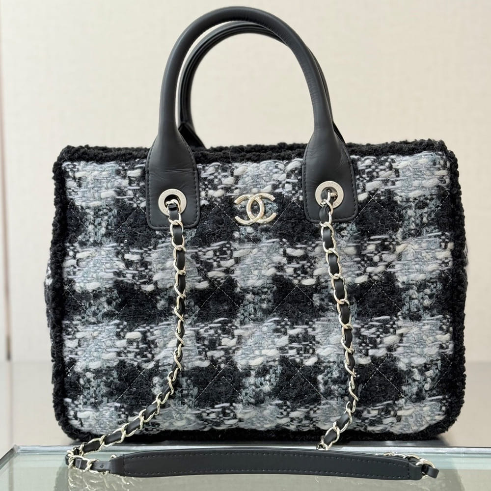 Ch**el SMALL SHOPPING BAG(HIGH-END GRADE)