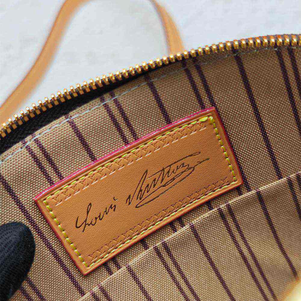 LV Alma Trunk BB