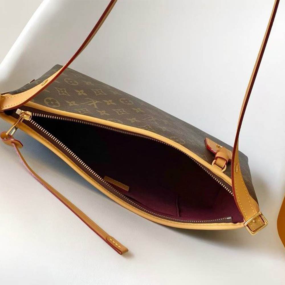 LV CarryAll East West