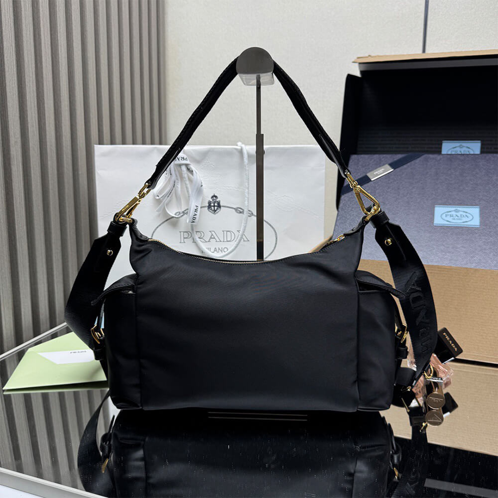 Pra*a Explore large Re-Nylon and leather bag(HIGH-END GRADE)