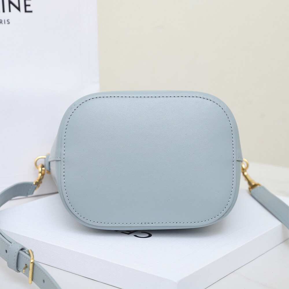 Ce1i*e SMALL BUCKET L0visE IN SMOOTH CALFSKIN(HIGH-END GRADE)