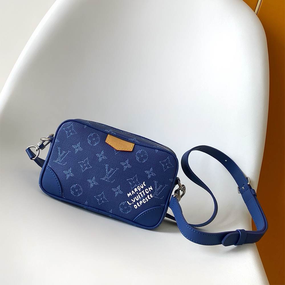 LV Trocadéro Wearable Wallet