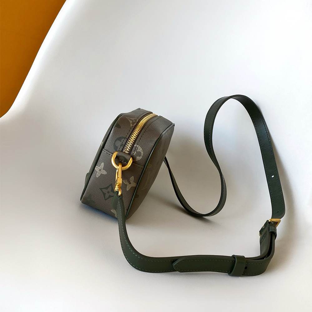 LV Trocadéro Wearable Wallet