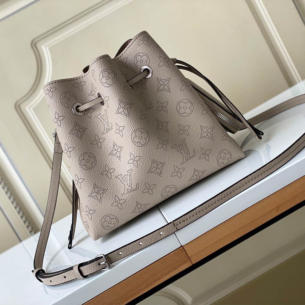 LV Bella