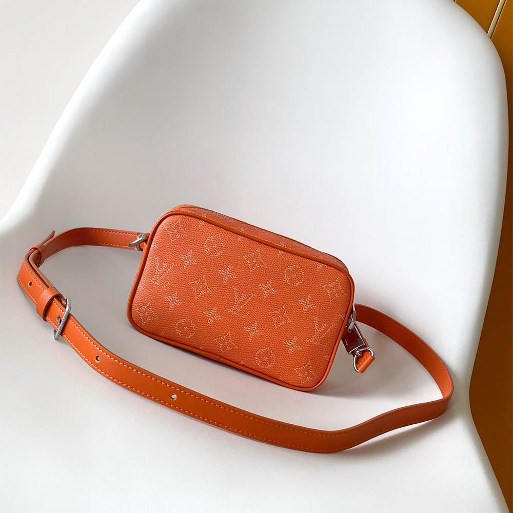 LV Trocadéro Wearable Wallet