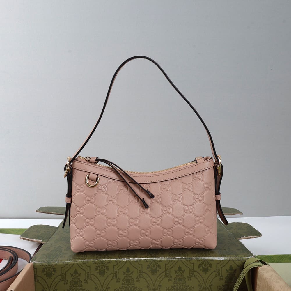 Gvc*1 GG Emblem small shoulder bag