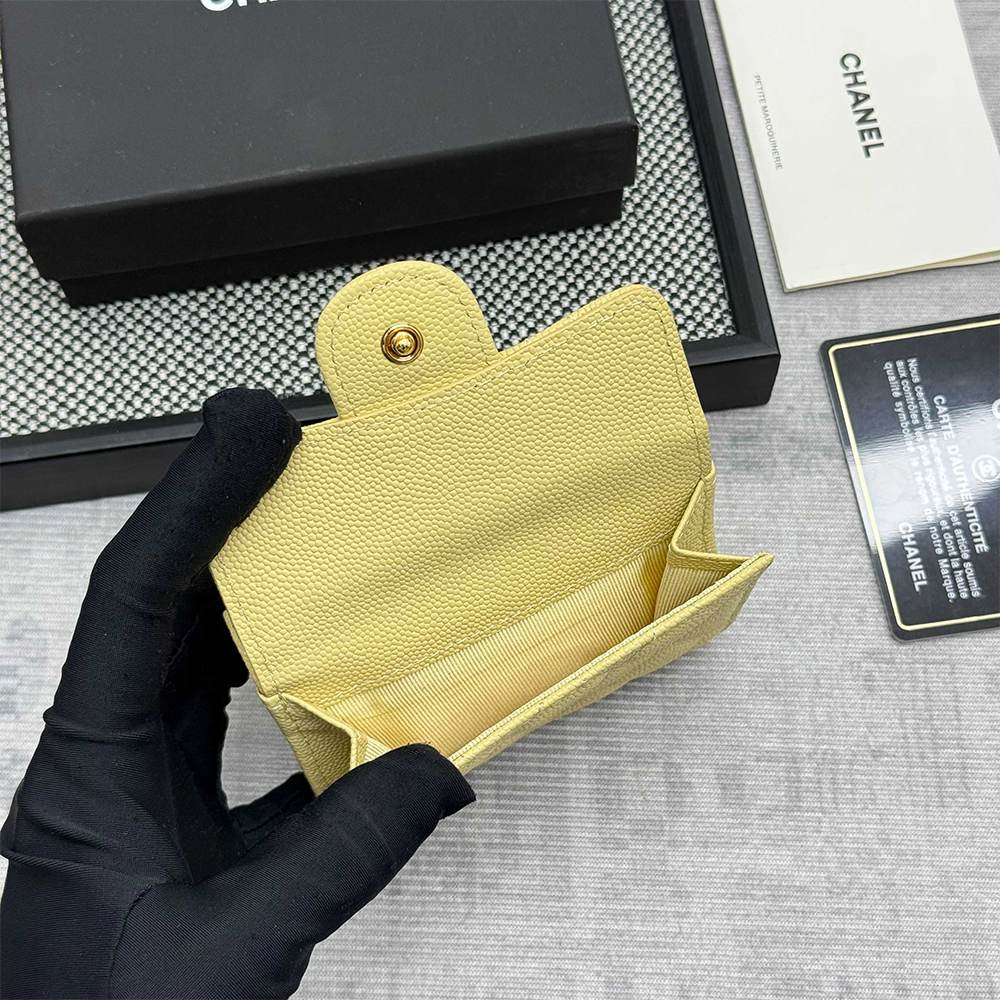Ch**el Matelasse Classic Small Flap Tri-fold wallet
