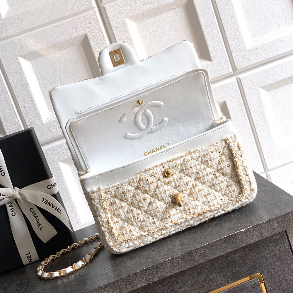 Ch**el Classic Small Handbag(HIGH-END GRADE)