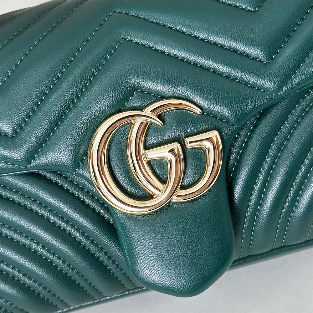 GG Marmont medium shoulder bag