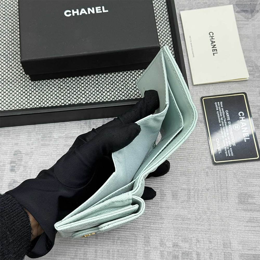 Ch**el Matelasse Classic Small Flap Tri-fold wallet