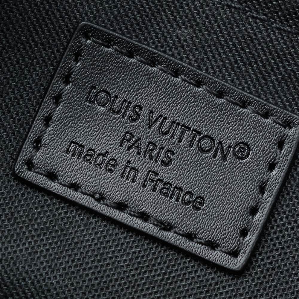 LV Trocadéro Wearable Wallet