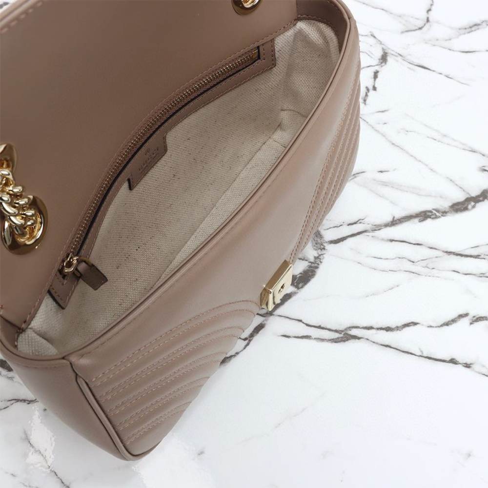 GG Marmont medium shoulder bag