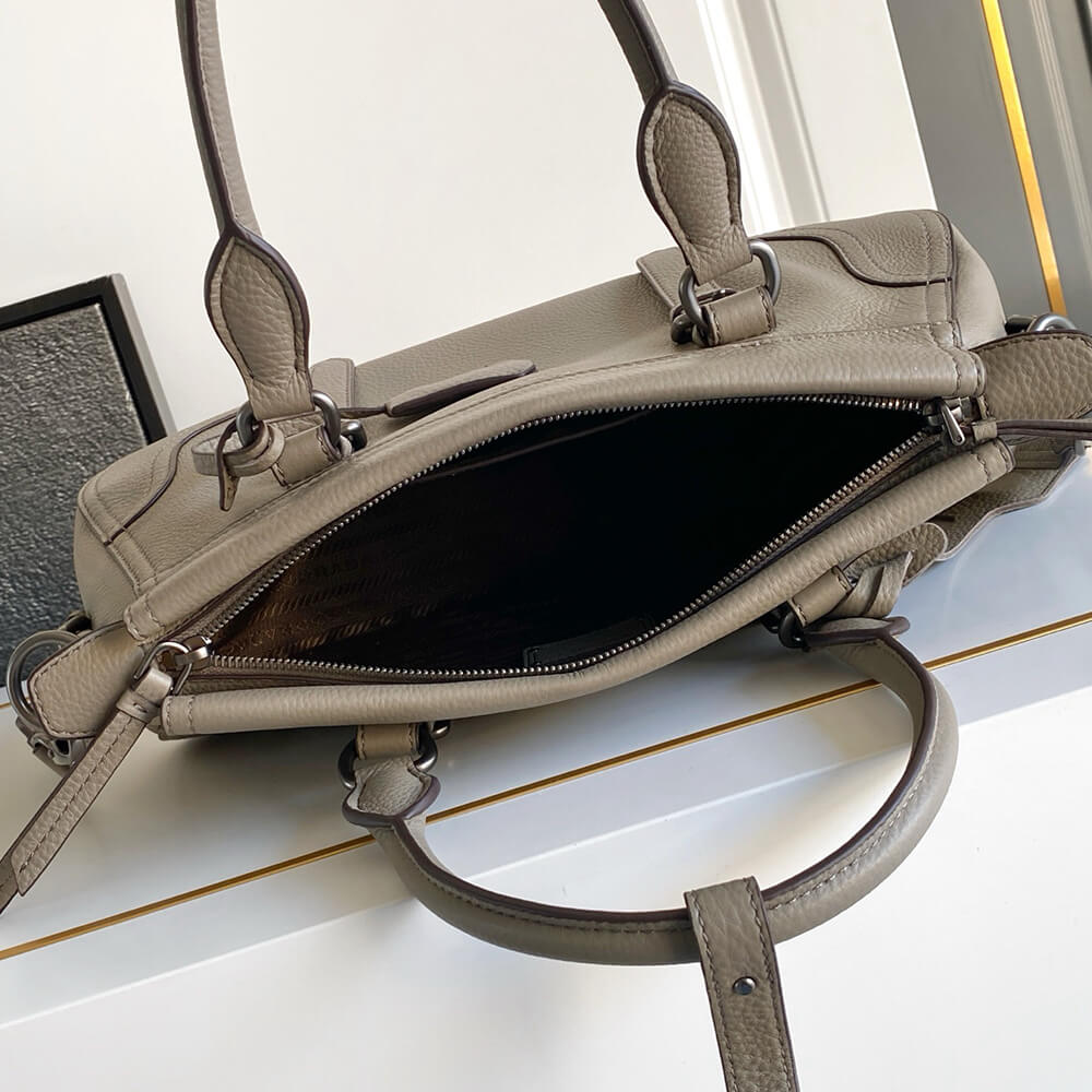 Pra*a Large leather tote bag(HIGH-END GRADE)