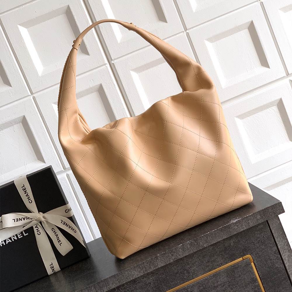 Ch**el Large Hobo Bag(HIGH-END GRADE)