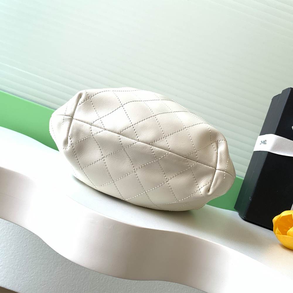 Ch**el SMALL HOBO BAG(HIGH-END GRADE)