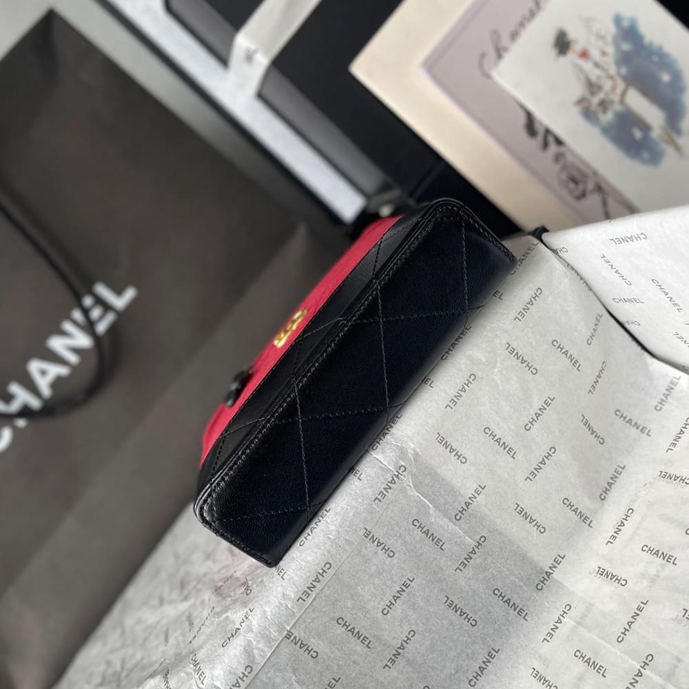Ch**el Vanity with Chain(HIGH-END GRADE)