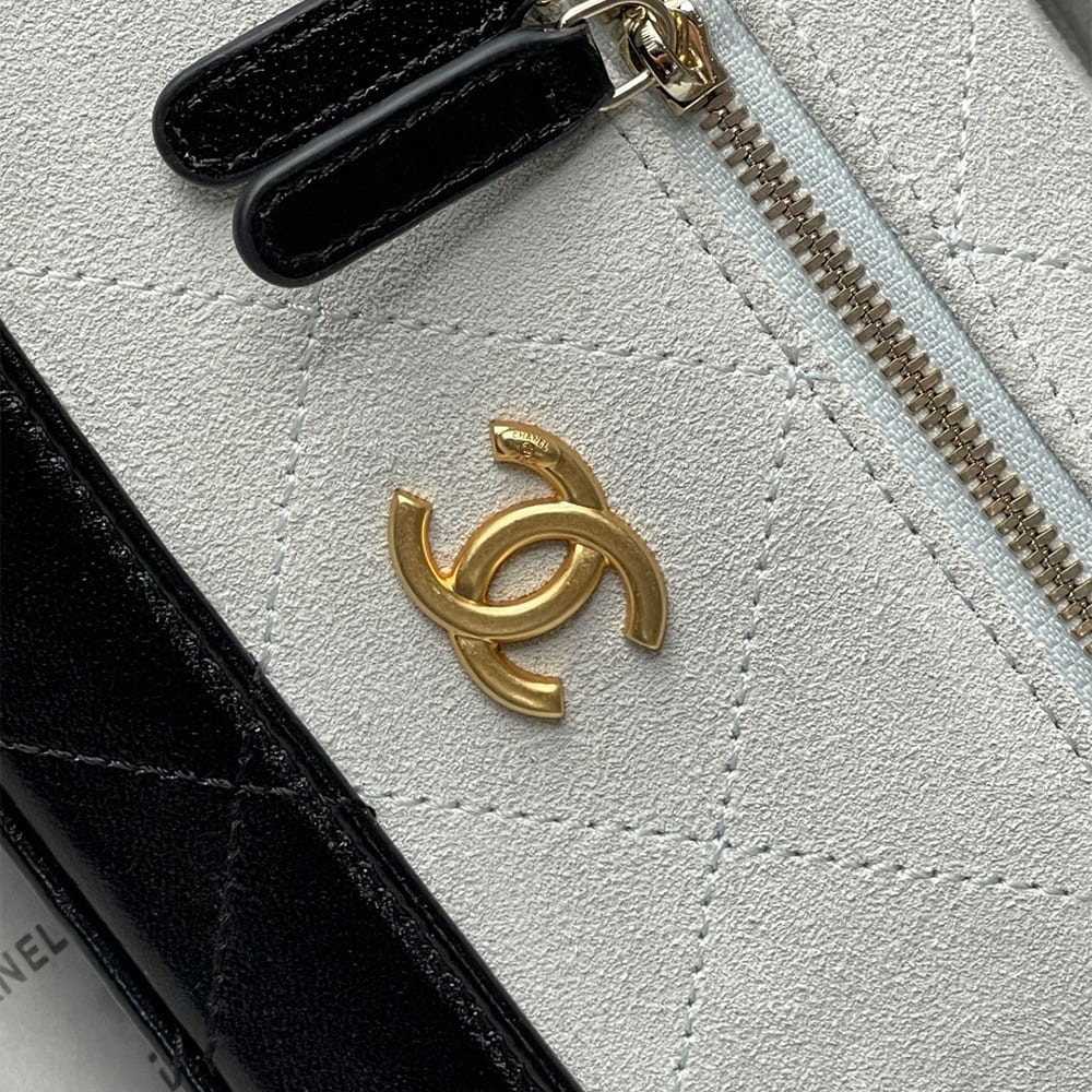 Ch**el Vanity with Chain(HIGH-END GRADE)