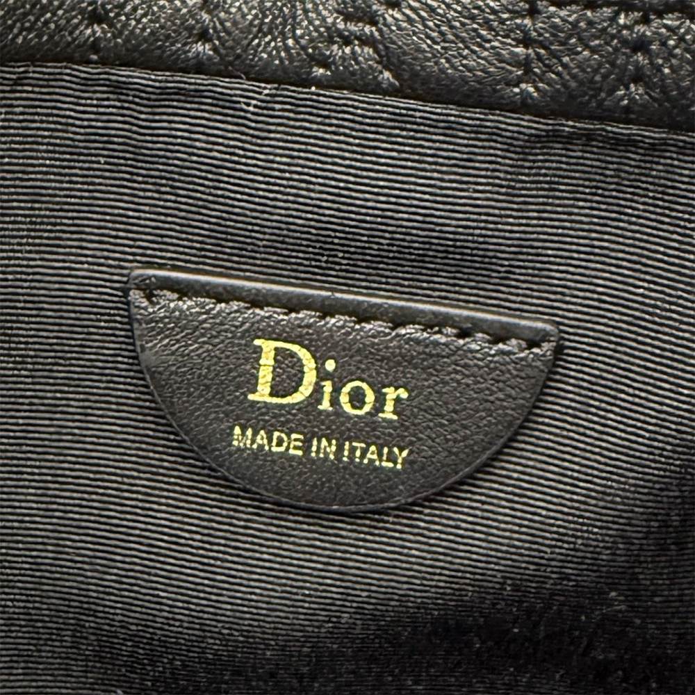 D10r AD10rable Mini Bucket Bag