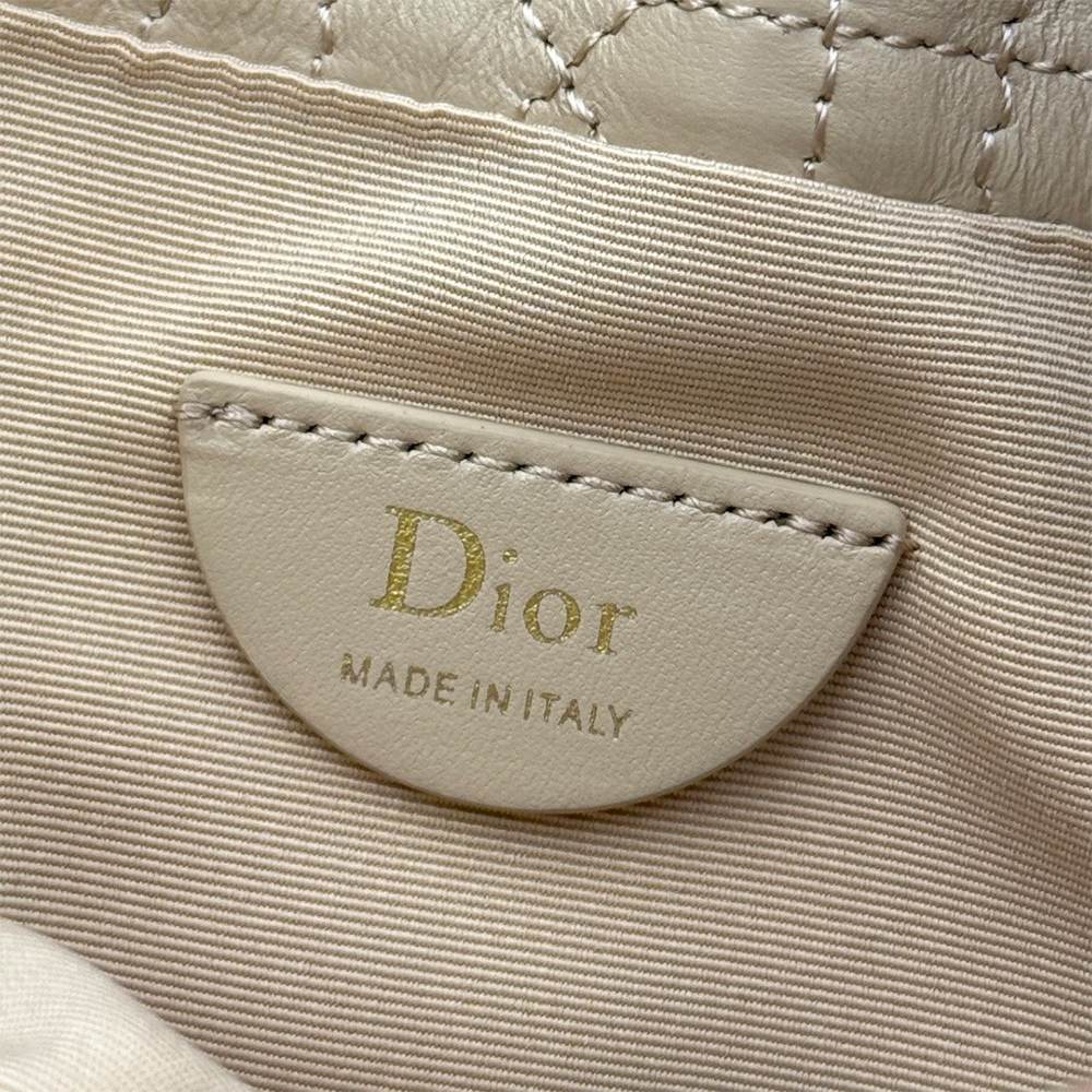 D10r AD10rable Mini Bucket Bag