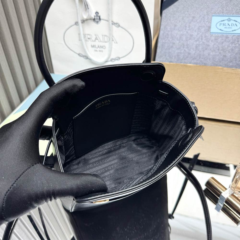 Pra*a Carry mini leather handbag(HIGH-END GRADE)