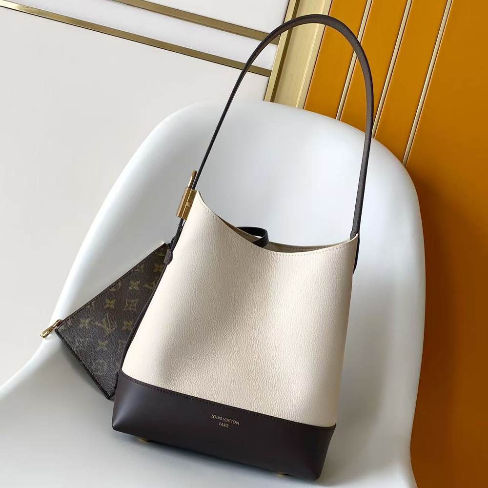 LV Low Key Hobo PM