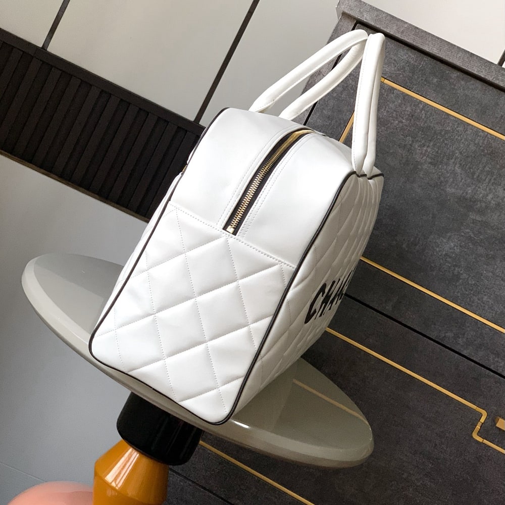 Ch**el Vintage Logo Bowler Bag(HIGH-END GRADE)